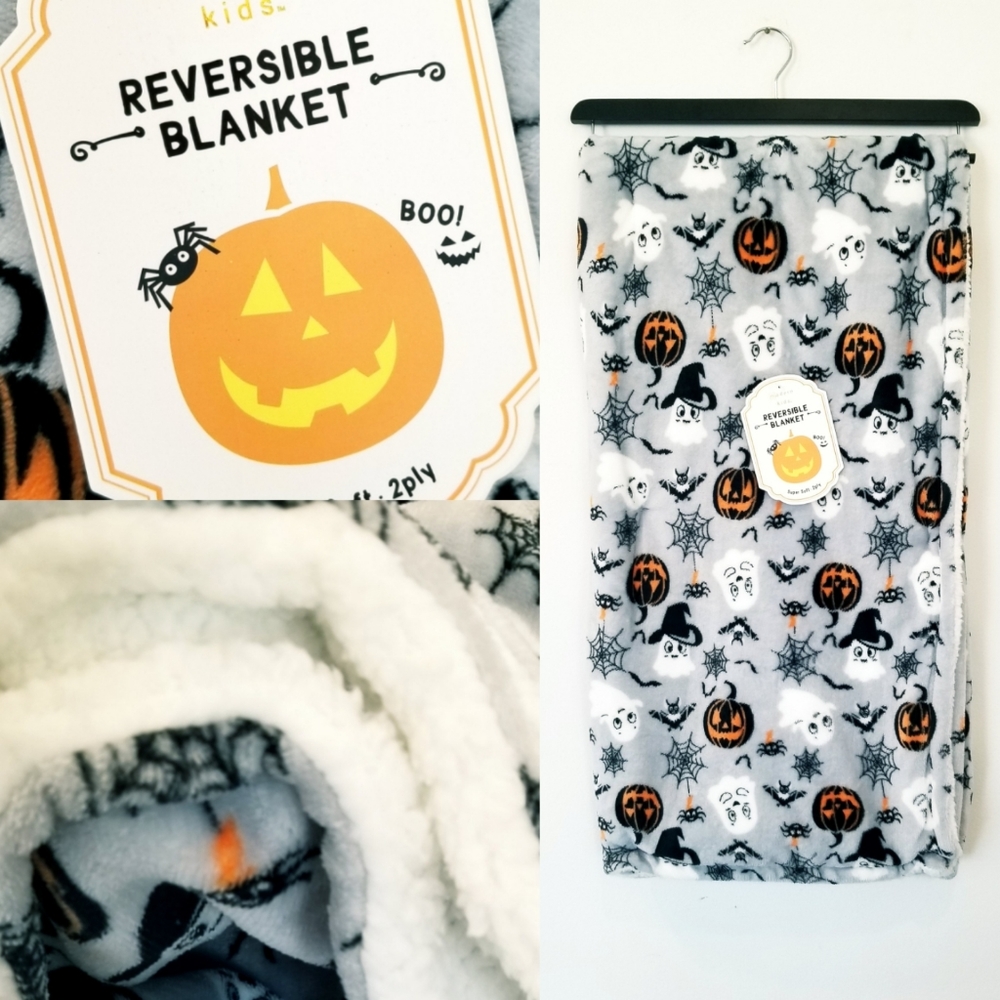 Halloween Holiday Reversible Sherpa Blanket Modern Kids Pumpkins Ghosts Bats NWT - Picture 1 of 8
